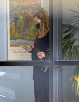 Margot Robbie out in Los Angeles - Oct 16 57s6rdc1an
