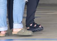 Margot Robbie out in Los Angeles - Oct 16 07s6rd5omh