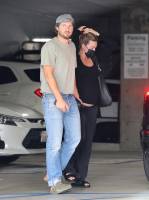 Margot Robbie out in Los Angeles - Oct 16 p7s6rdg7vr