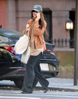 Katie Holmes out in NYC - Oct 19 y7s6x2bz33