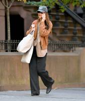 Katie Holmes out in NYC - Oct 19 l7s6x1pb01