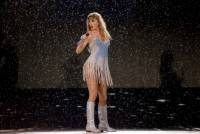 Taylor Swift performing The Eras Tour in Miami - Oct 18 v7s6u8wzsy