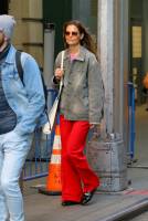Katie Holmes going to Broadway in NYC - Oct 18 p7s6u9whel
