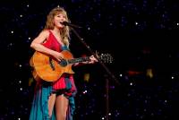 Taylor Swift performing The Eras Tour in Miami - Oct 18 a7s6u9t3uj