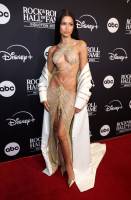 Zendaya - 2024 Rock & Roll Hall Of Fame Induction Ceremony - Oct 19 r7s6wb7m2b