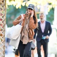 Katie Holmes out in NYC - Oct 19 k7s6x13lsv