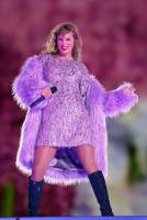 Taylor Swift performing The Eras Tour in Miami - Oct 18 s7s6u997vd