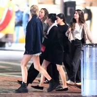 Shailene Woodley & Zoë Kravitz dinner at Buvette in NYC - Oct 22 w7s7dqum43