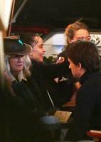 Shailene Woodley & Zoë Kravitz dinner at Buvette in NYC - Oct 22 l7s7dq2j5t