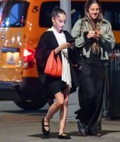 Shailene Woodley & Zoë Kravitz dinner at Buvette in NYC - Oct 22 07s7dqdd5h