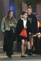 Shailene Woodley & Zoë Kravitz dinner at Buvette in NYC - Oct 22 f7s7dqnhzq
