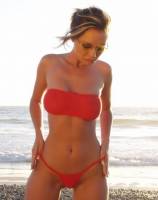 Crissy Moran - Bikinis v7s8cva5km