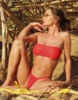 Crissy Moran - Bikinis q7s8cumvao