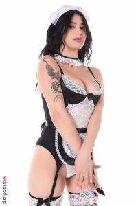 Lexi Montana - Maid To Aid - Card # f1707 - x 49 d7s9fx3rtw