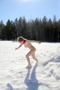 Nude-In-Russia 2024-12-06 Eva - On cold ice 07sjm79rma