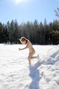 Nude-In-Russia 2024-12-06 Eva - On cold ice v7sjm78aye