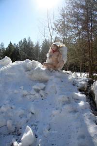 Nude-In-Russia 2024-12-06 Eva - On cold ice o7sjm6qn1k