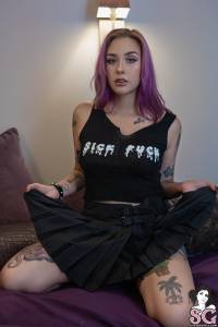 Eleonxrwild - Sick World - x54 o7sk8g4q0v
