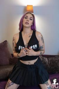Eleonxrwild - Sick World - x54 j7sk8glwlc