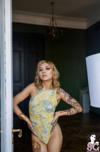 Roxylove - Golden Princess - x54 v7sk82x6rf