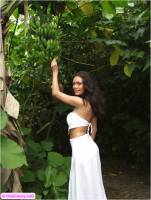 Crissy Moran - Tropical paradise - Club Crissy p7skug84jl