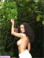 Crissy Moran - Tropical paradise - Club Crissy u7skugjtqy