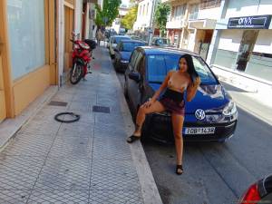 Teasing Greek Men Public Flash Gkazi q7smb2wmdi