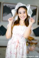 Isabella Nice & Sweet Sophia - A Spoonful of Cum For Your Tea - Feb 14 i7sn4wl26m