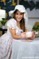 Isabella Nice & Sweet Sophia - A Spoonful of Cum For Your Tea - Feb 14 17sn4xd0jl