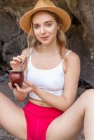 [MetArt] Oxana Chic, Alice Murkovski, Namy Asian - Apr 6 w7spx0phwv