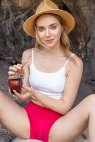 [MetArt] Oxana Chic, Alice Murkovski, Namy Asian - Apr 6 u7spx0of67