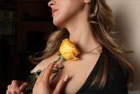 [MPLStudios] Stefani - Yellow Rose (x) 04-07-2025 77sqapqtqe