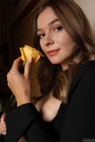 [MPLStudios] Stefani - Yellow Rose (x) 04-07-2025 r7sqappml7