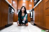 Delilah Dagger - Hole Alone - Apr 17 l7sq7wmdqi