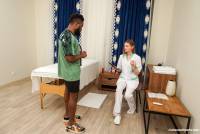 Funky Town - Cute masseuse has a hard client - Apr 19 d7sqlgrt2j
