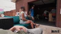 Della Cate - Waitress Breaks for BFs Big Sub - Apr 22 57sqsnpsmg