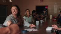 Della Cate - Waitress Breaks for BFs Big Sub - Apr 22 l7sqso9bmi