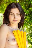 [MetArt] Zoelie - Yellow Sundress (x137) 04-24-2025 p7srakhl6r