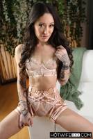 Sage Hunter Feast On Her Big Surprise / In The Room - Apr 30 j7sr3efsor