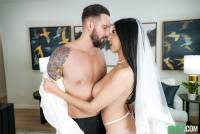 Roxie Sinner is Desperate to Get Pounded - May 2 w7sr7sqkwy