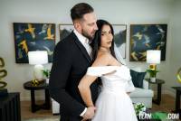 Roxie Sinner is Desperate to Get Pounded - May 2 g7sr7s7gql