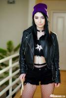 Summer Renee & Raven Lane - The War for His Attention: Raven Vs Summer - May 2 l7sr7wst15