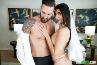 Roxie Sinner is Desperate to Get Pounded - May 2 j7sr7stgrj