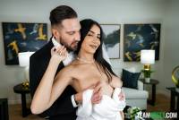 Roxie Sinner is Desperate to Get Pounded - May 2 17sr7slela
