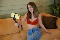 [MetArt] Una - Yellow Velvet (x120) 05-05-2025 q7srm9fodu