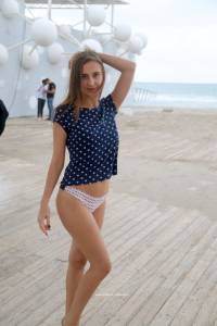 Valentina - Crimea-Kazantip Republic Of Happiness - x48 27ss9vspgh