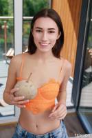 Yeva - Juicy Noon (x79) - May 25 z7ssrkkd3p
