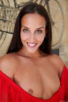 [MetArt] Betzz - Soft Command (x131) 05-28-2025  t7ssw52nft