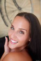 [MetArt] Betzz - Soft Command (x131) 05-28-2025  f7ssw6s5fo