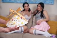 Amelia Ost & Roxy Muray - Threesome For A Cake - June 2 k7stf0rmqg